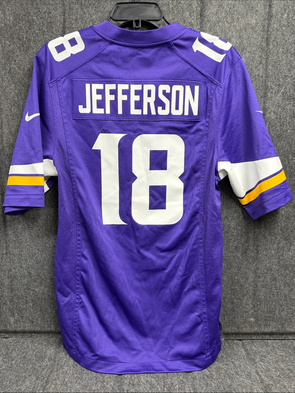 Nike Purple Vikings #18 Jefferson Football Jersey with White & Gold Accents - Picture 3 of 8